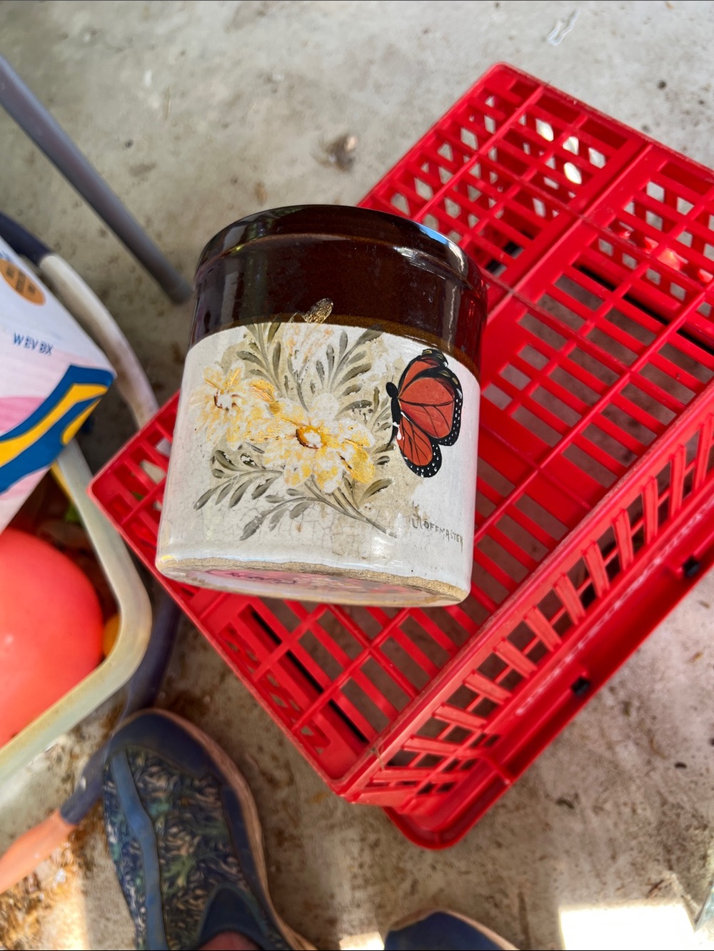 Vintage Roseville crock
